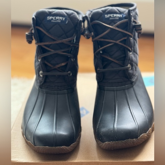 Sperry Salt Water Quilt Nylon Boots. - Picture 7 of 8